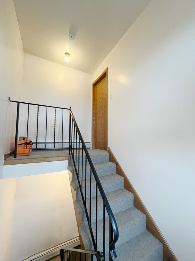 Foto del edificio - 5189 S Archer Ave