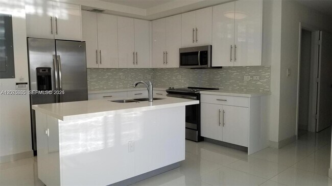 Foto del edificio - 2651 NE 212th Terrace