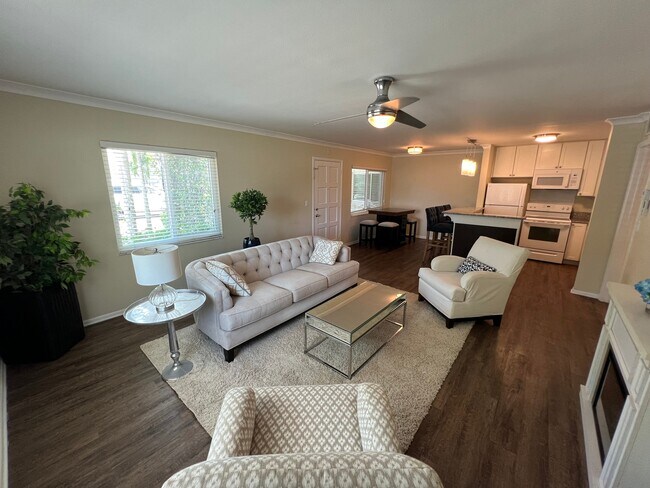Foto del edificio - 2 Bed/2 Bath - Unit 21