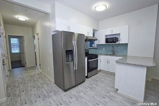 Building Photo - 43-06 Skillman Ave