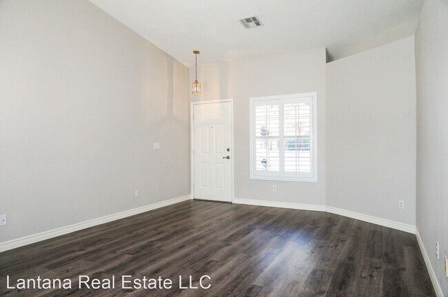 Building Photo - 3 br, 2 bath House - 3115 Tarpon Dr.