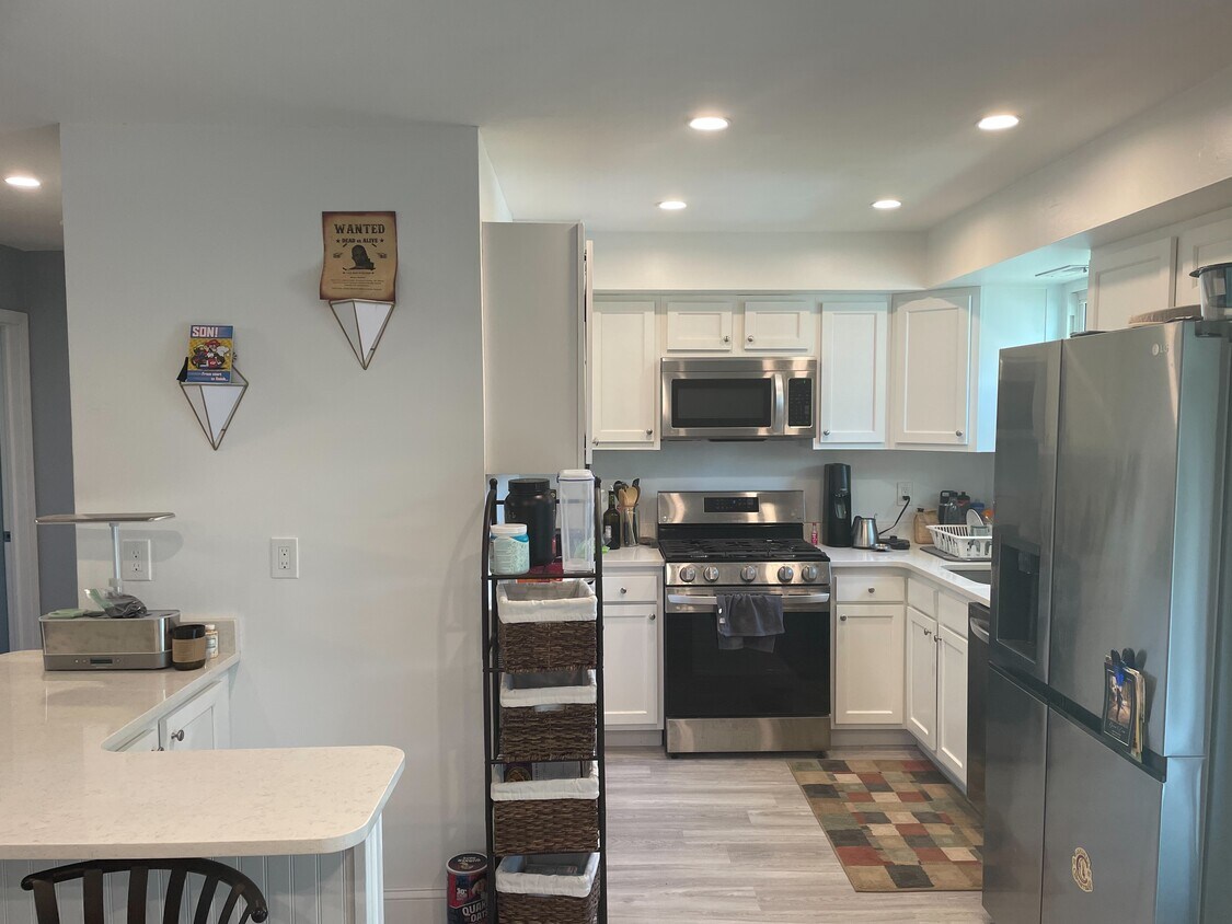 76 Eaves Mill Rd, Medford, NJ 08055 Condo for Rent in Medford, NJ