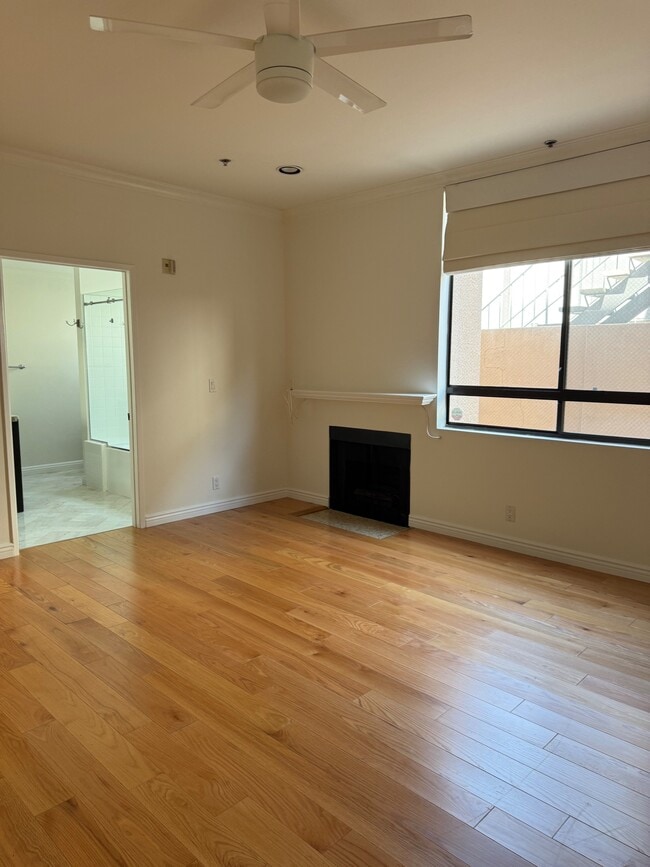 Foto del edificio - 1238 S Holt Ave