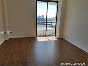 Foto principal - 3300 NE 191st St