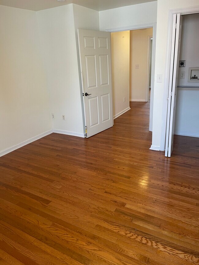 Dormitorio principal - 604 Gerritt St