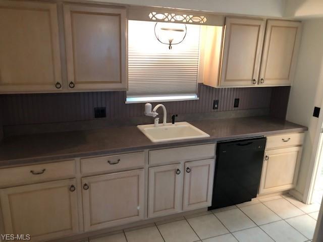 Building Photo - 1550 Lee Terrace Dr