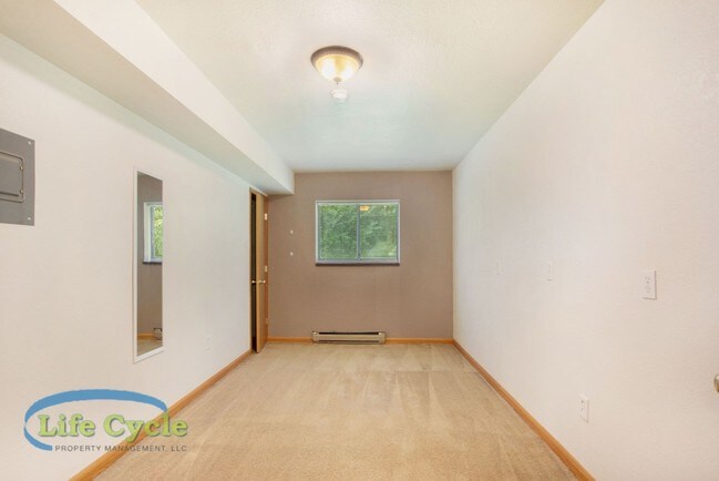 Foto del edificio - 804 Carrier Creek Blvd NE