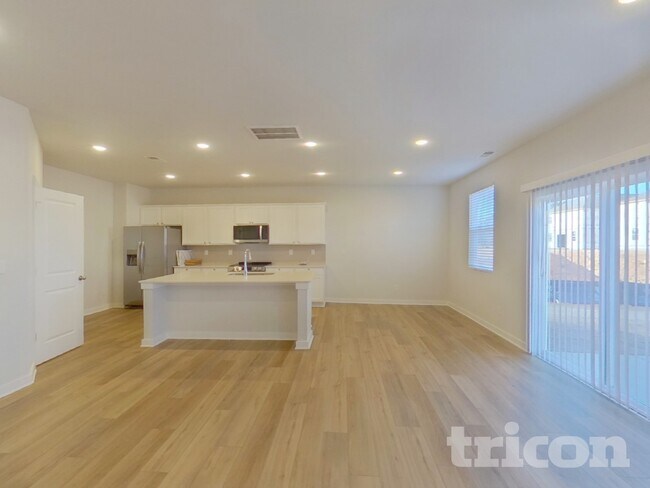 Foto del edificio - 604 Mountain Vw Dr