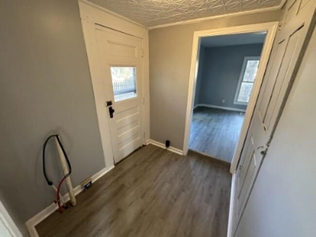 Building Photo - 79 Parker St