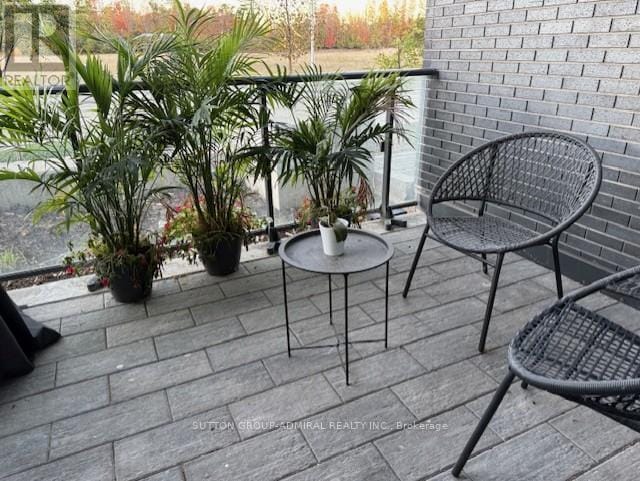 Photo du bâtiment - 375 Sea Ray Ave