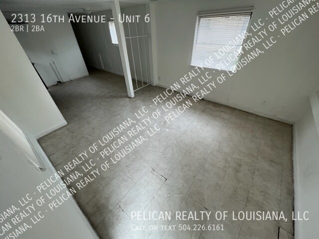Building Photo - 2313 16th Ave