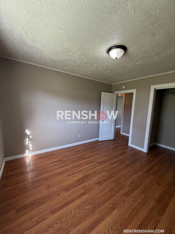 Building Photo - 2620 Mullins St