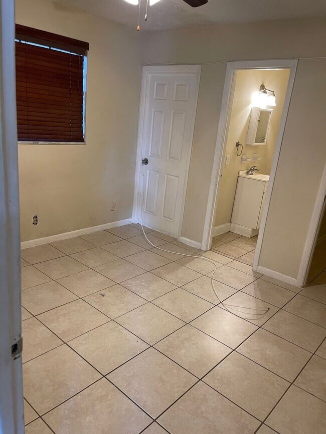 Building Photo - POS Holdings LLC-718-720