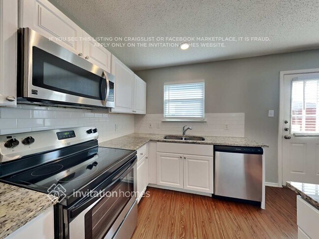 Foto del edificio - 13768 Canyon Ranch Rd