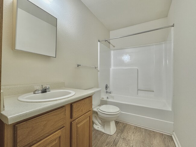 Foto del edificio - Spring Tree Apartments