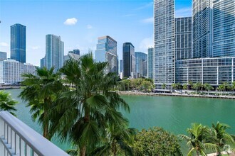 Building Photo - 701 Brickell Key Blvd