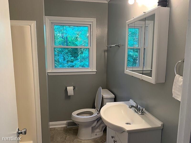 Foto del edificio - 3 br, 1 bath House - 2288 Robin Hood Drive