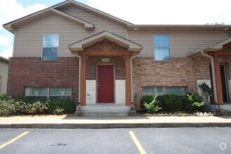 Building Photo - 18005 Loring Ln