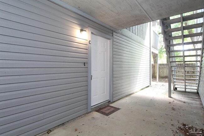 Foto del edificio - 7116 Pearson Rd