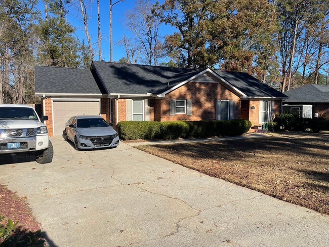 Building Photo - 3877 Villa Ln