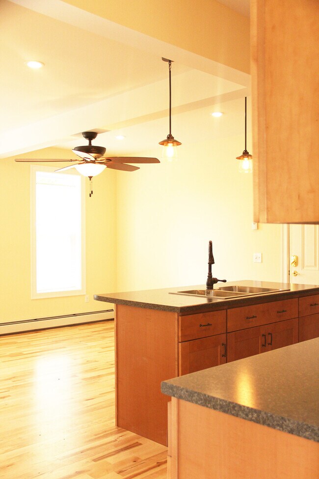 Building Photo - 26 Converse Ct