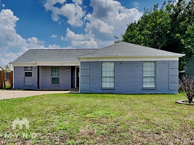Building Photo - 3732 Farm Field Ln