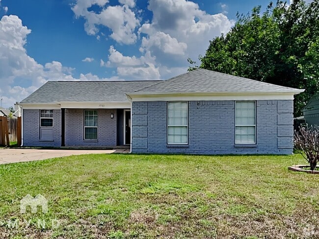 Building Photo - 3732 Farm Field Ln