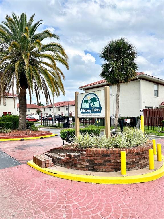 Building Photo - 1602 Little River Dr