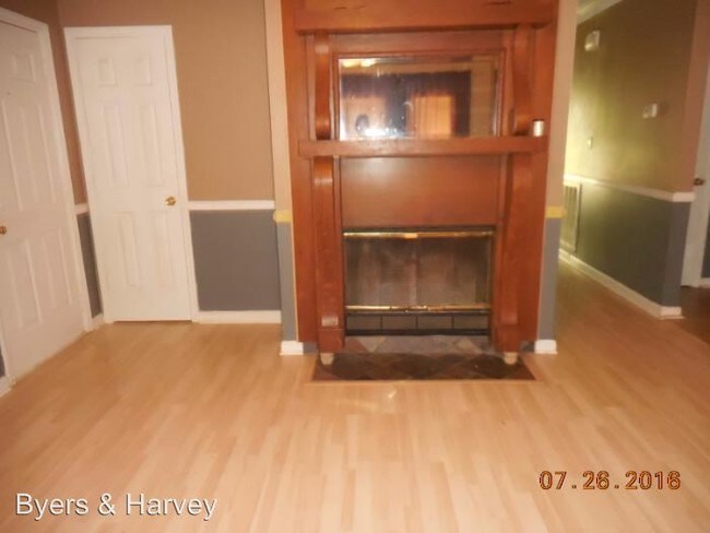 Foto del edificio - 342 Harper Rd