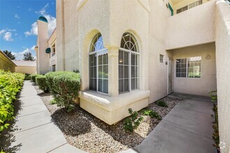 Building Photo - 2251 Wigwam Pkwy