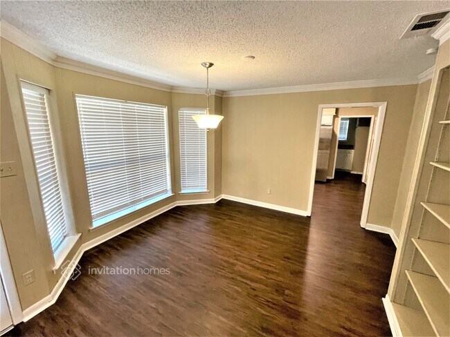Foto del edificio - 2114 Valleycrest Dr