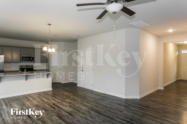 Foto del edificio - 6351 Mosley Glen Dr