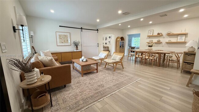 Foto del edificio - 5785 SW 54th Terrace