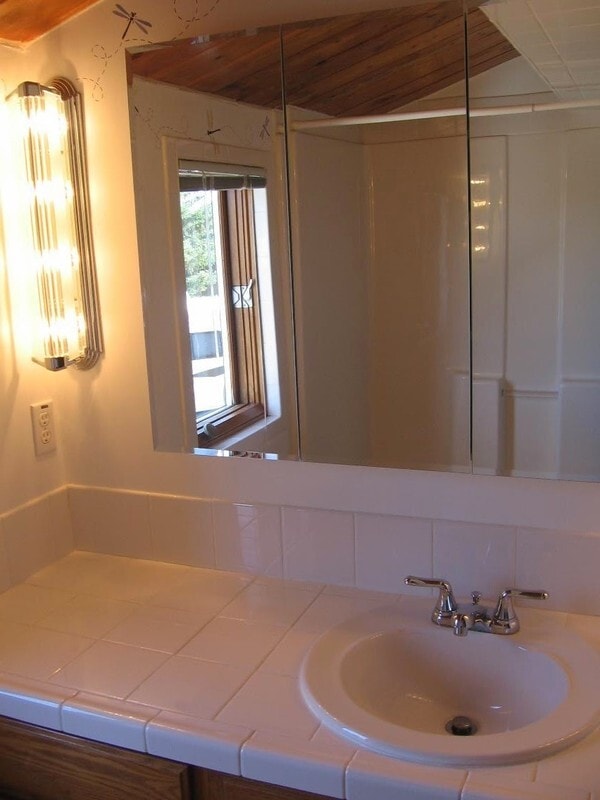 Building Photo - 6335 Snowview Dr
