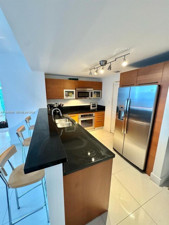 Foto del edificio - 253 NE 2nd St