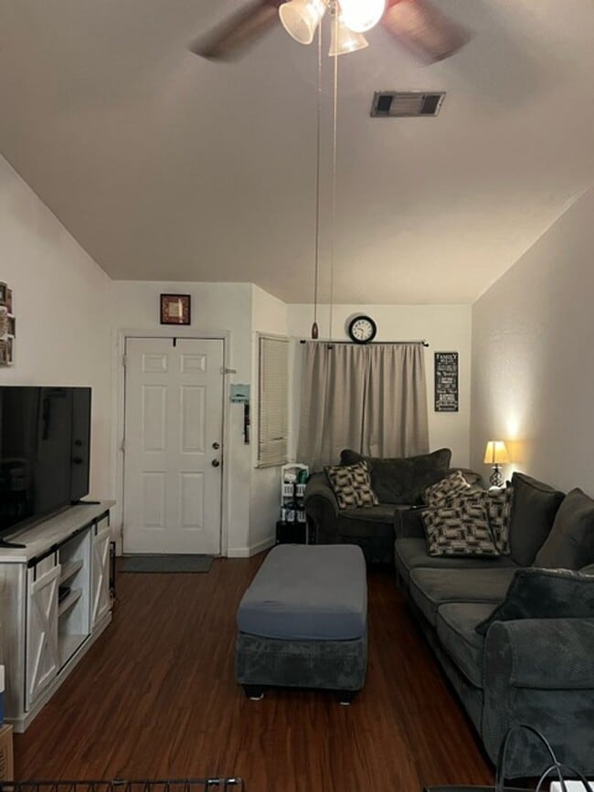 Building Photo - NE Tallahassee Duplex in Arbor Hills