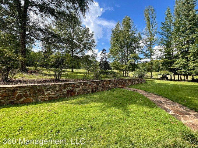 Building Photo - 3 br, 2 bath House - 280 Ensminger Rd
