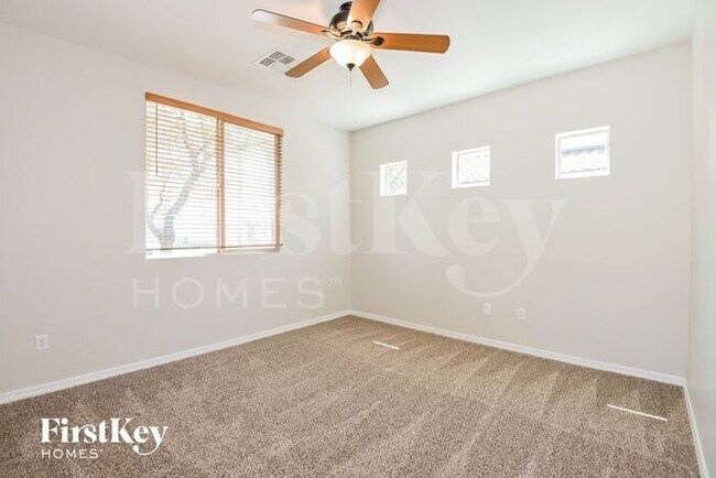 Foto del edificio - 10427 E Valley Quail Dr