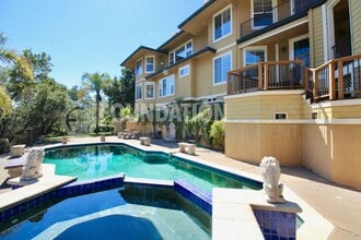 Building Photo - 6 Leona Dr