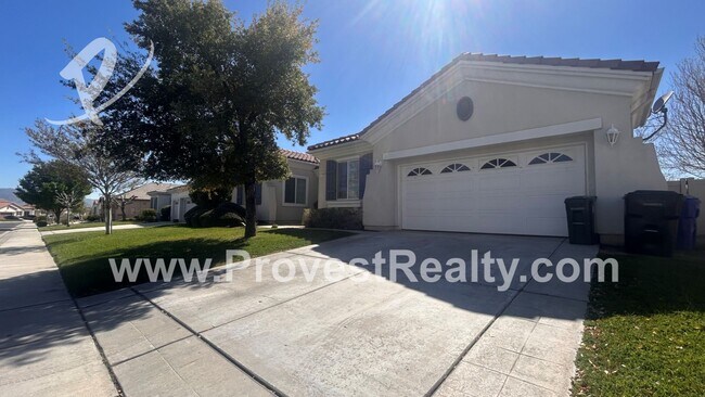 Foto del edificio - 5 Bed, 4 Bath Apple Valley Home In a Gated...