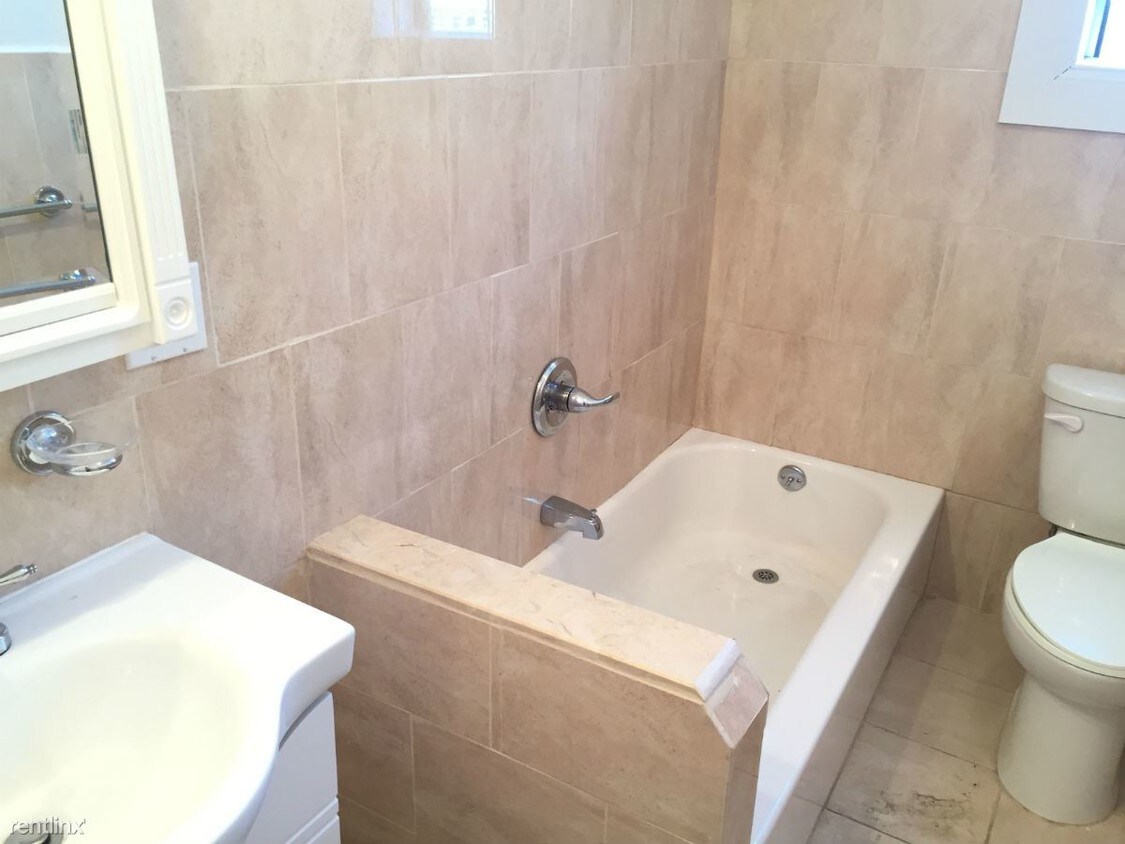 Building Photo - 20 Stoddard Pl