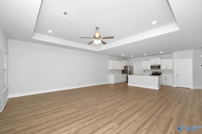 Building Photo - 144 Clift Farm Dr