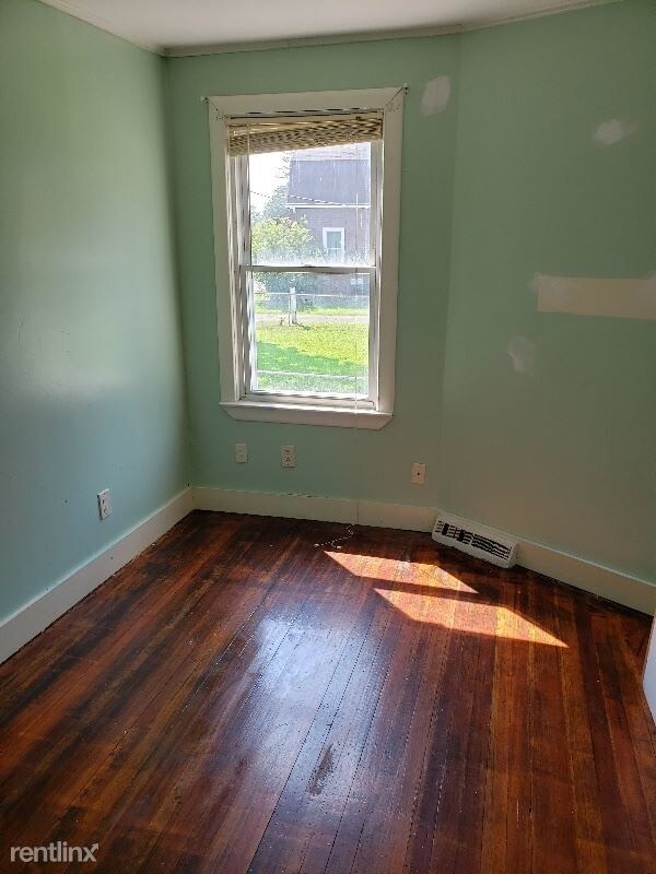 Building Photo - 29 Hanmer St