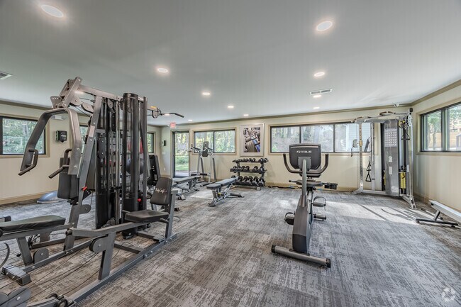 Gimnasio - Azalea Hills Condominium