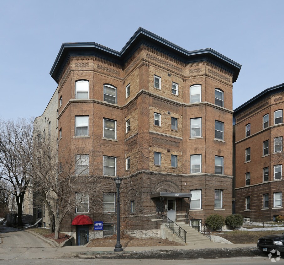 1770 Hennepin Ave, Minneapolis, MN 55403 Apartments Minneapolis, MN