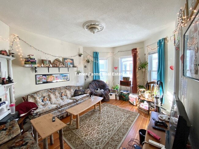 Building Photo - 34 Darling St