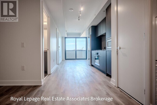Building Photo - 3009 Novar Rd
