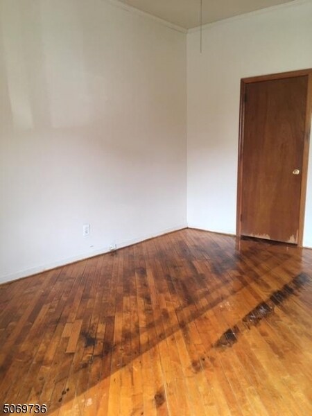 Foto del edificio - 47 Newby Ave