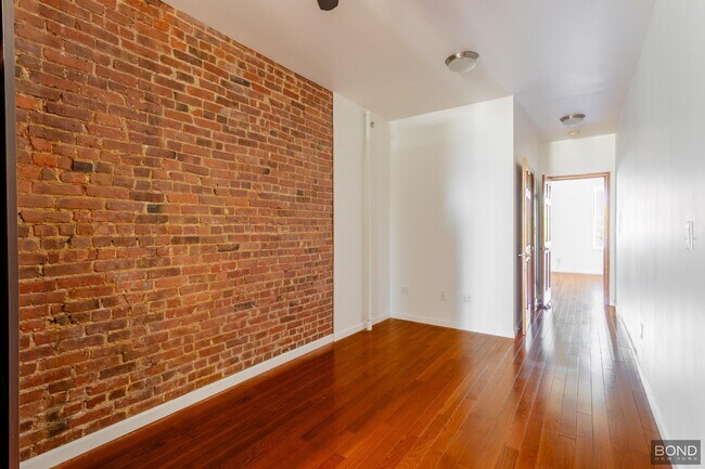 Foto del edificio - 223 Franklin St