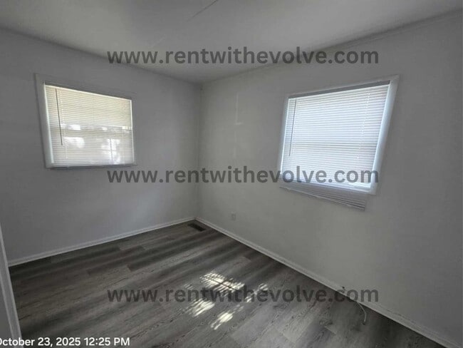 Foto del edificio - 610 E Dunn Ave